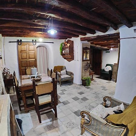 Apartamentos Casa Nino Montefrio Εξωτερικό φωτογραφία